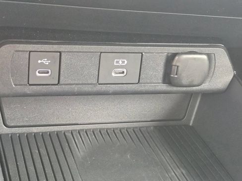 Certified 2026 Toyota Prius AWD image 38
