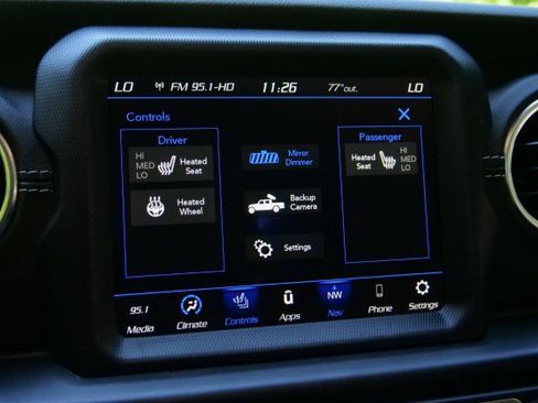 Used 2022 Jeep Gladiator Overland w/ Popular Equipment Package AWD/4WD image 12