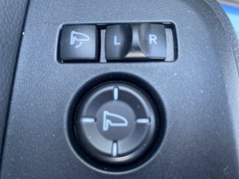 Used 2025 Honda Pilot TrailSport image 15