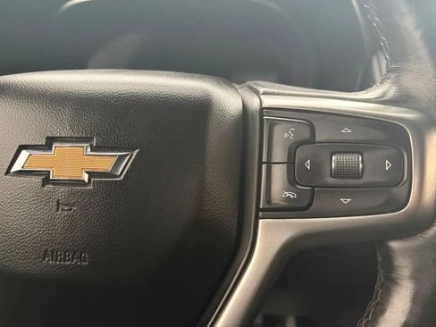 Used 2022 Chevrolet Suburban Premier w/ Premium Package AWD/4WD image 21