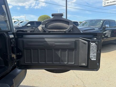 Used 2021 Jeep Wrangler Unlimited Sport AWD/4WD image 6