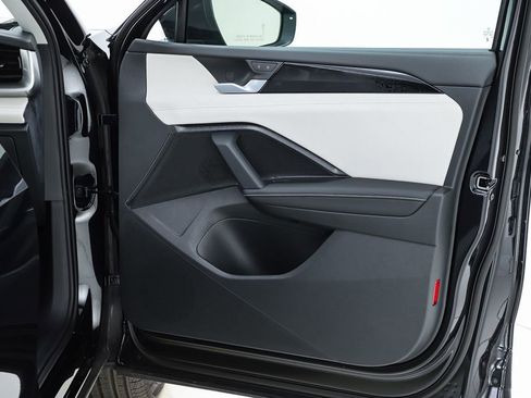 New 2026 Volkswagen Tiguan SE AWD/4WD image 71