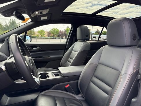 Used 2025 Honda Prologue Touring image 9