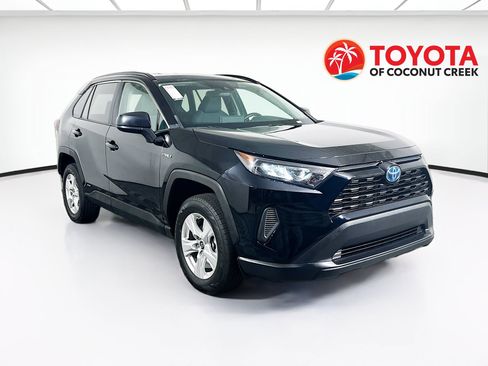Used 2020 Toyota RAV4 LE w/ Carpet Mat Package AWD/4WD image 1