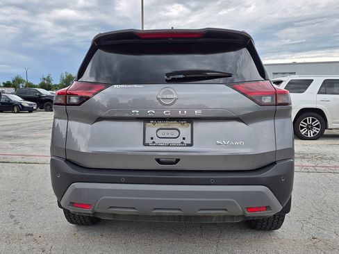 Used 2023 Nissan Rogue SV AWD/4WD image 5