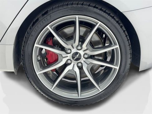 Used 2025 Genesis G70 2.5T image 54