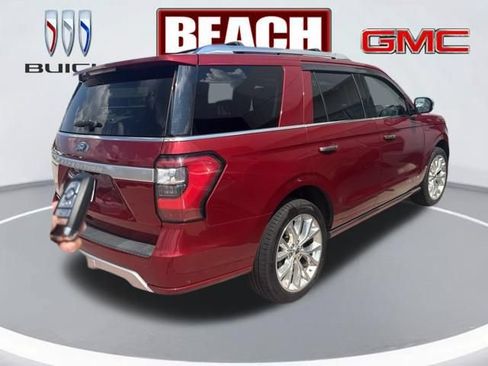 Used 2019 Ford Expedition Platinum RWD image 5
