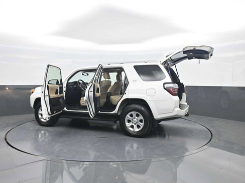 Used 2015 Toyota 4Runner SR5 Premium AWD/4WD image 29