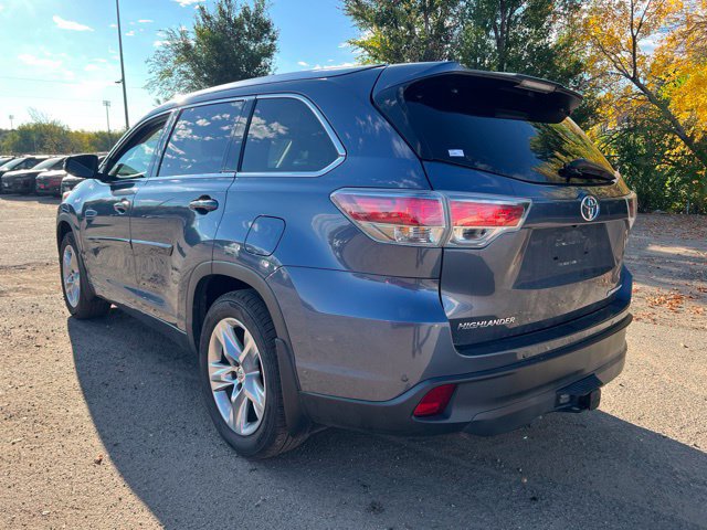Used 2015 Toyota Highlander Limited Platinum AWD/4WD image 3