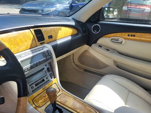 Used 2004 Lexus SC 430 Convertible RWD image 41