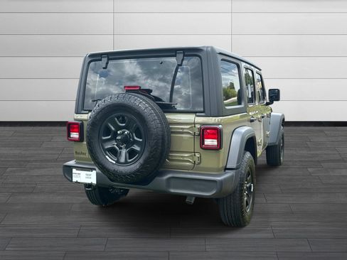 Used 2025 Jeep Wrangler Unlimited Sport AWD/4WD image 5