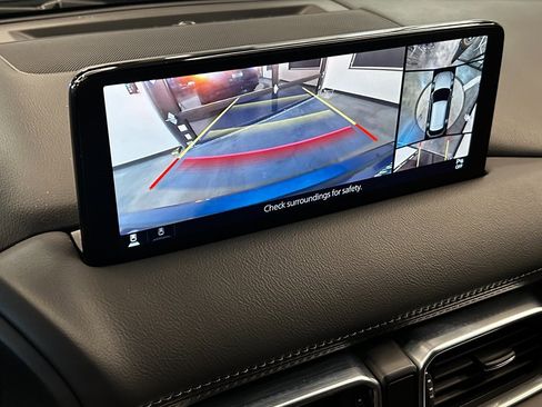 Used 2023 MAZDA CX-5 Signature image 14