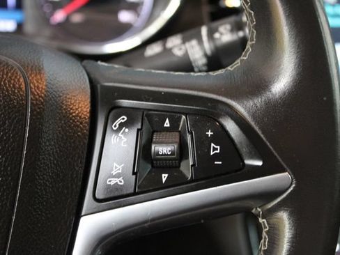 Used 2019 Buick Encore Preferred AWD/4WD image 17