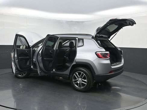 Used 2018 Jeep Compass Latitude w/ Popular Equipment Group image 35