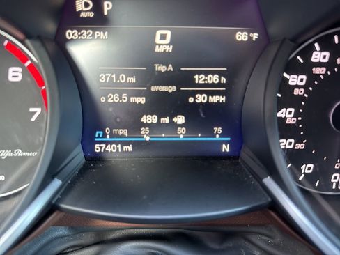 Used 2020 Alfa Romeo Stelvio Ti image 36