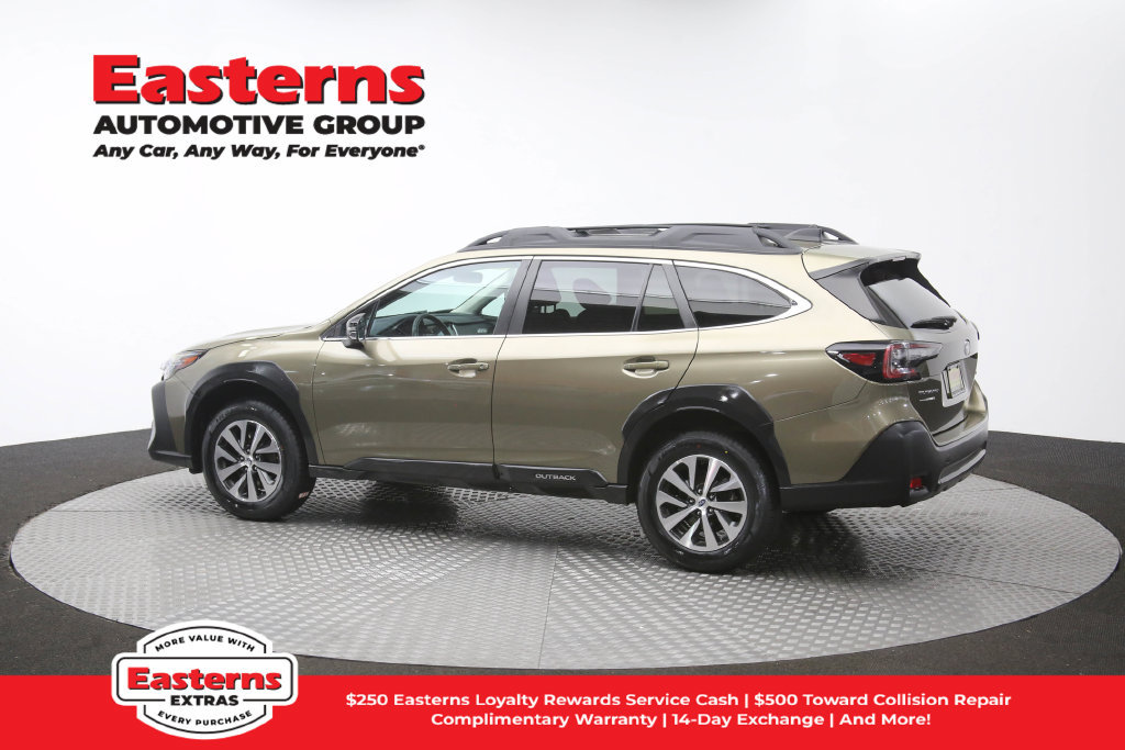 Used 2024 Subaru Outback Premium AWD/4WD image 57