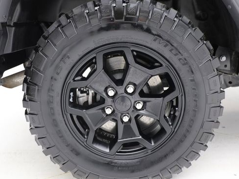 Used 2023 Jeep Wrangler Unlimited w/ Cold Weather Group image 9