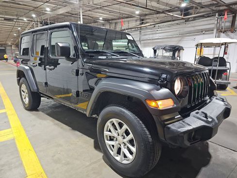 Used 2023 Jeep Wrangler Sport S image 3