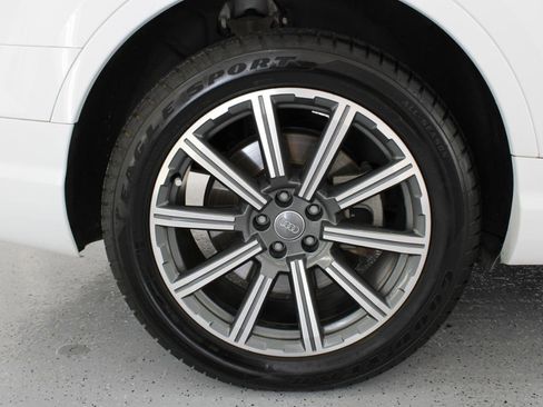 Used 2017 Audi Q7 3.0T Prestige w/ Prestige Package image 90