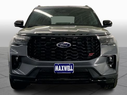 Used 2025 Ford Explorer ST w/ Sun And Sound Package AWD/4WD image 4