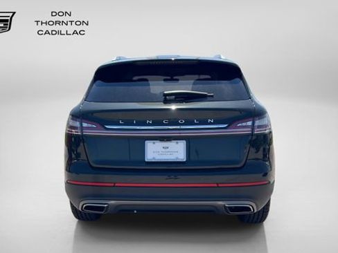 Used 2022 Lincoln Nautilus Reserve AWD/4WD image 4