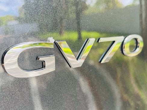 Used 2025 Genesis GV70 2.5T image 16