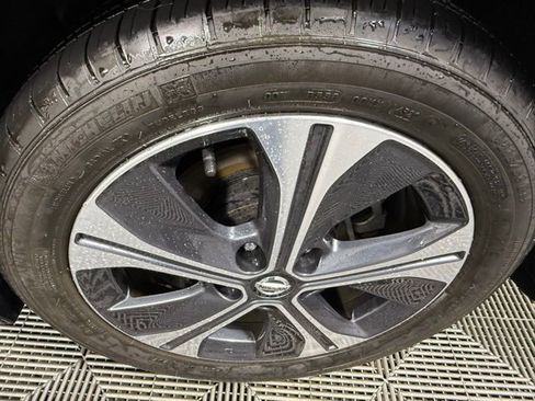 Used 2021 Nissan Leaf SV image 17