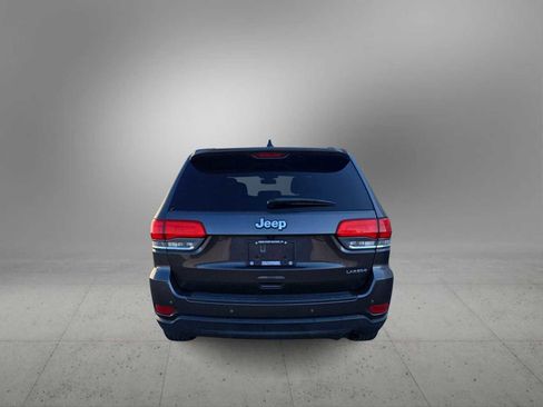 Used 2019 Jeep Grand Cherokee Laredo image 7