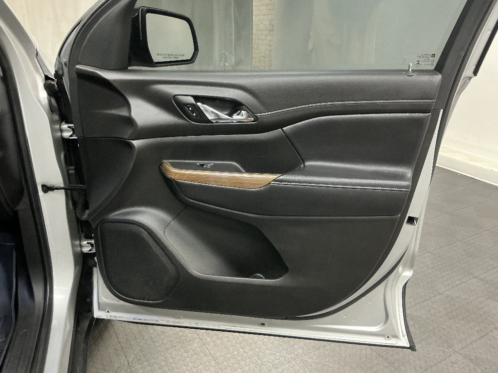 Used 2019 GMC Acadia SLE FWD image 34