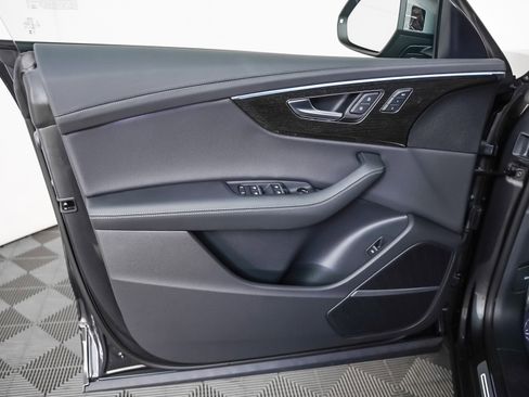 New 2026 Audi Q8 Prestige image 24