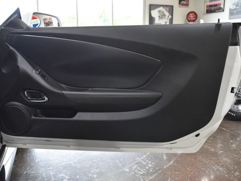 Used 2014 Chevrolet Camaro Z/28 RWD image 33