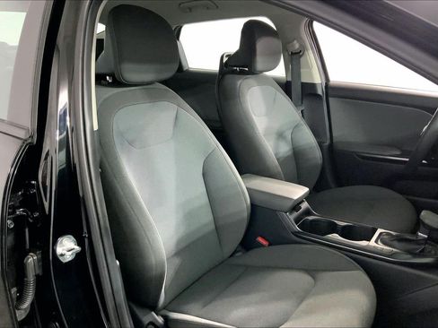 Used 2025 Kia K4 FWD image 7