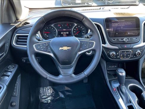 Used 2020 Chevrolet Equinox Premier image 6