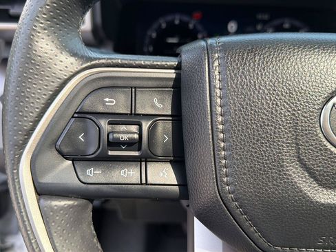 Used 2025 Toyota 4Runner TRD Off-Road Premium AWD/4WD image 21