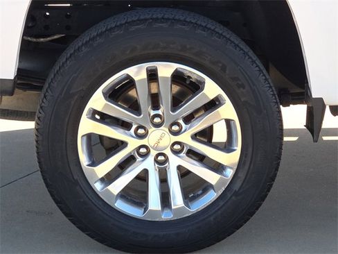 Used 2016 GMC Canyon SLT w/ Driver Alert Package image 9