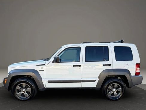 Used 2010 Jeep Liberty Renegade w/ Navigation Convenience Group image 8