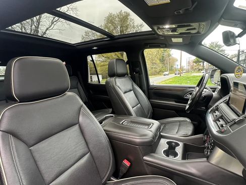Used 2021 Chevrolet Tahoe Premier w/ Premium Package image 41