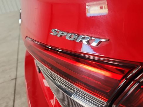 Used 2023 Honda Civic Sport image 14