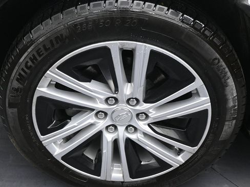 Used 2024 Cadillac Lyriq Tech image 40