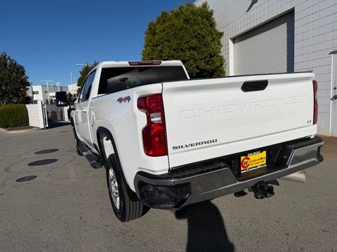 Used 2024 Chevrolet Silverado 2500 LT image 4