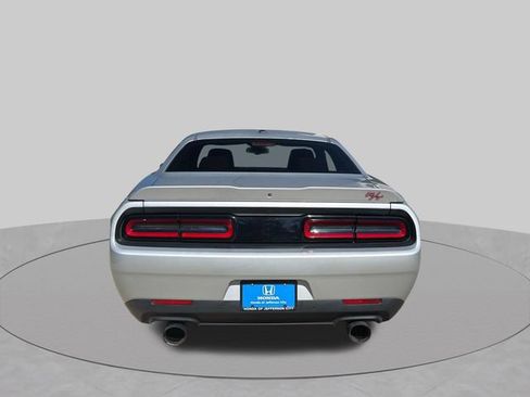 Used 2022 Dodge Challenger R/T RWD image 5