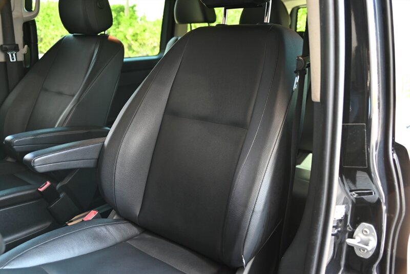 Used 2020 Mercedes-Benz Metris Passenger image 43