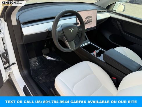 Used 2023 Tesla Model Y Long Range image 30