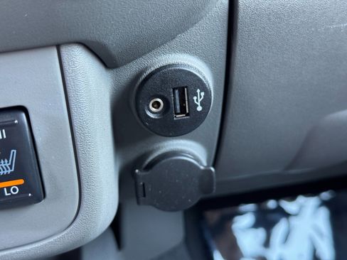 Used 2020 Nissan Frontier SV w/ Midnight Edition Floor Mats RWD image 24
