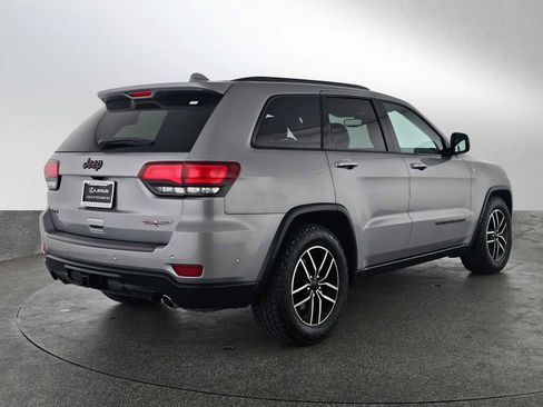 Used 2020 Jeep Grand Cherokee Trailhawk w/ Premium Lighting Group AWD/4WD image 3