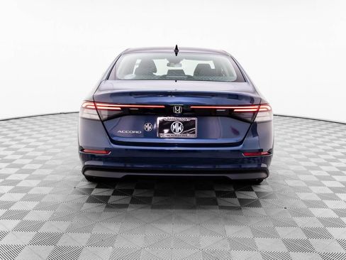 Used 2025 Honda Accord SE image 5