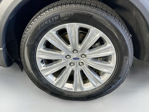 Used 2023 Ford Explorer Limited w/ Hybrid Equipment Group 310A RWD image 35