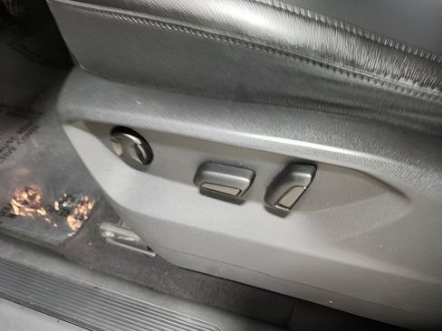 Used 2018 Volkswagen Atlas SE image 23