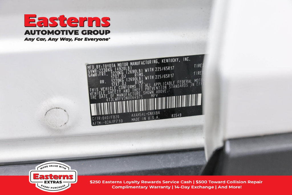 Used 2022 Toyota RAV4 LE AWD/4WD image 36