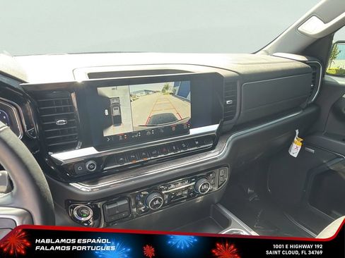 Used 2024 Chevrolet Silverado 1500 LTZ w/ Technology Package AWD/4WD image 18